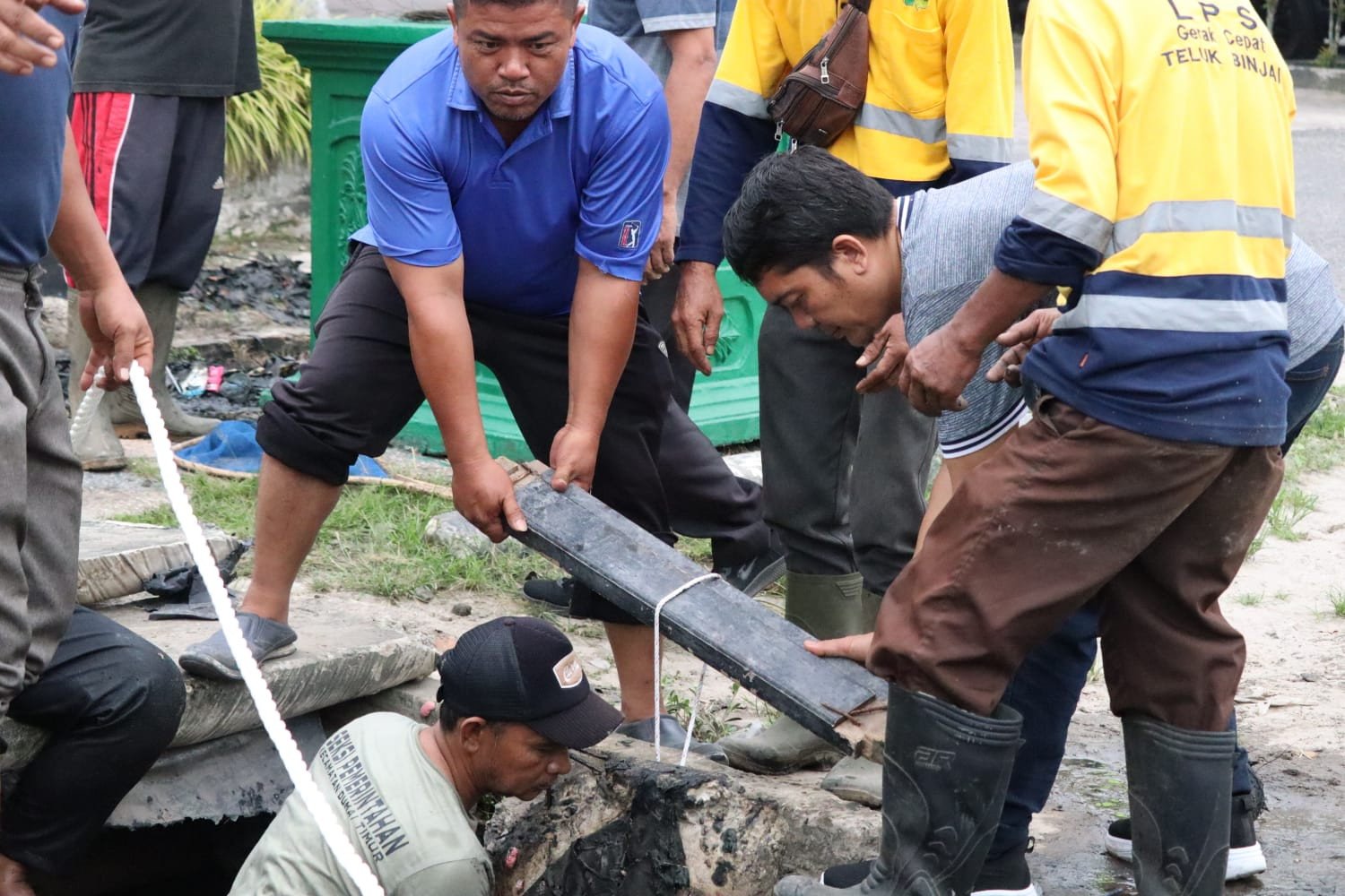 Gotong Royong Lintas Unsur di Teluk Binjai, Pelindo Regional 1 Dumai Ambil Bagian