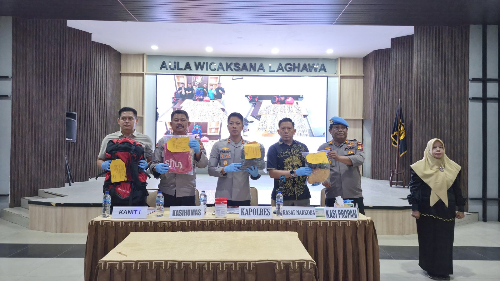 Polres Dumai Gagalkan Pengiriman 296 Cartridge Diduga Etomidate Senilai Rp888 Juta ke Medan